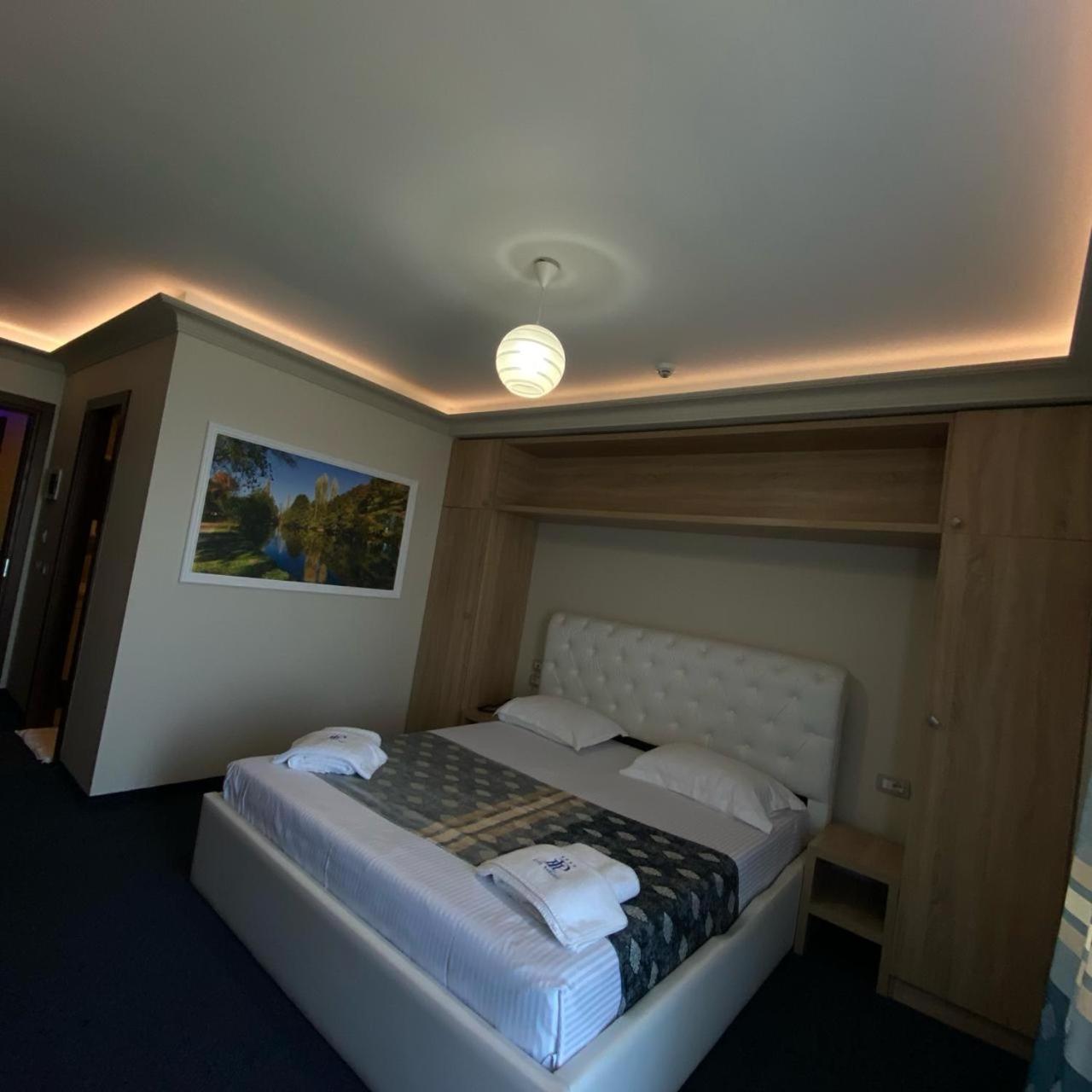 Hotel Pogradeci 2 Tushemisht Eksteriør bilde