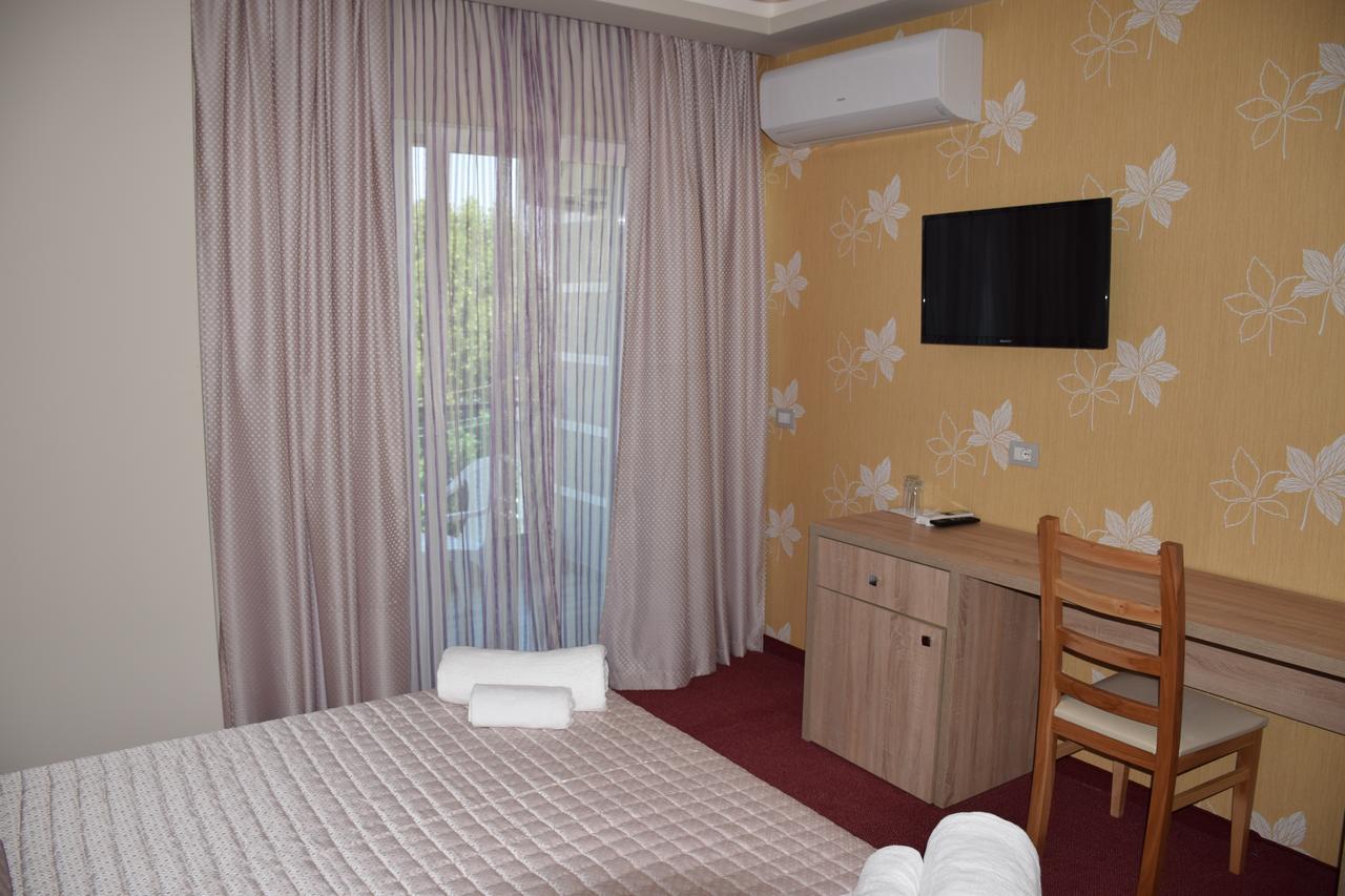 Hotel Pogradeci 2 Tushemisht Eksteriør bilde